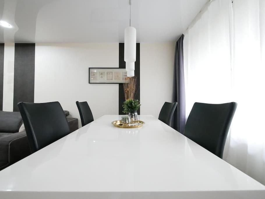 61 M2 Erdgeschosswohnung Mit Eigenem Parkplatz Vorm Haus Όσναμπρουκ Εξωτερικό φωτογραφία